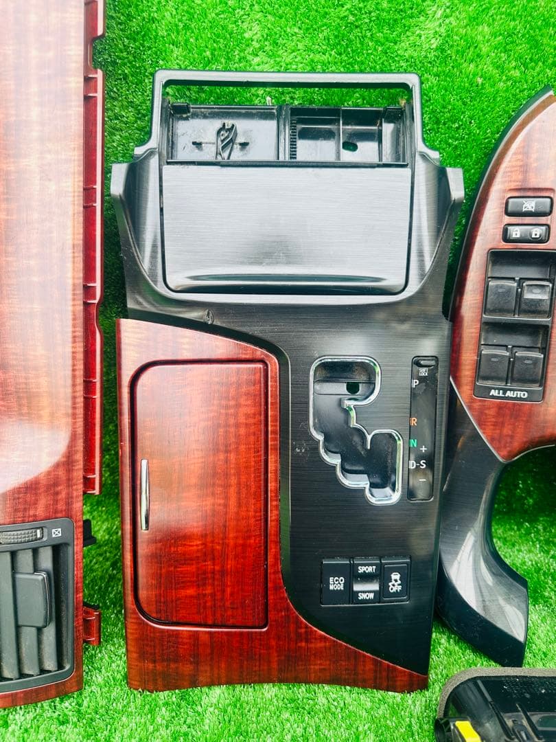 クラウン200系GRS200/GRS202/GRS204 後期型インテリアパネル