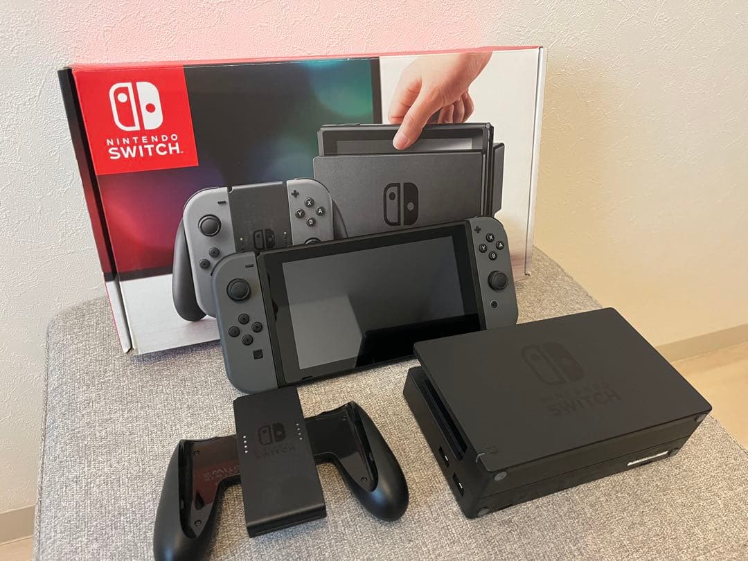Nintendo Switch グレー 本体HAC-001 ➕カセット2点