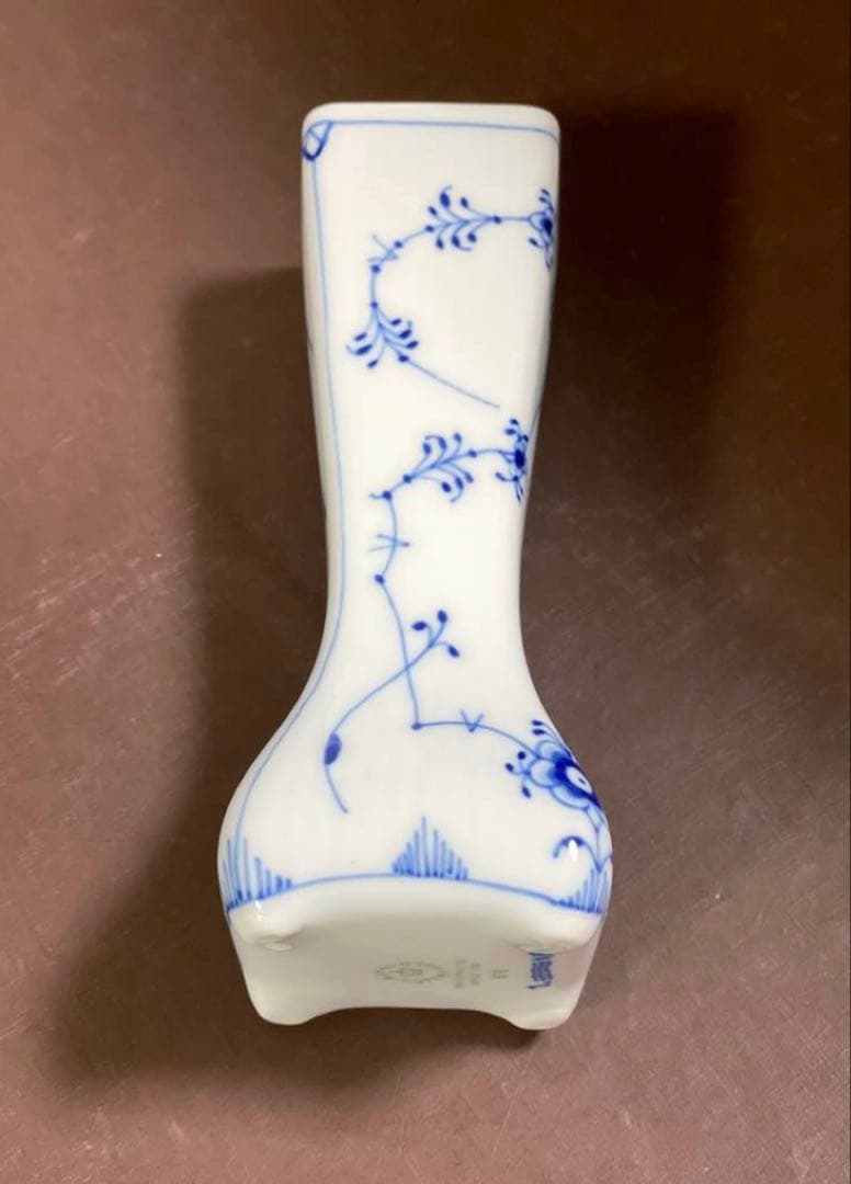フ*ウ様 ロイヤルコペンハーゲンブルーフルーテッドプレインスモールベース花瓶未使