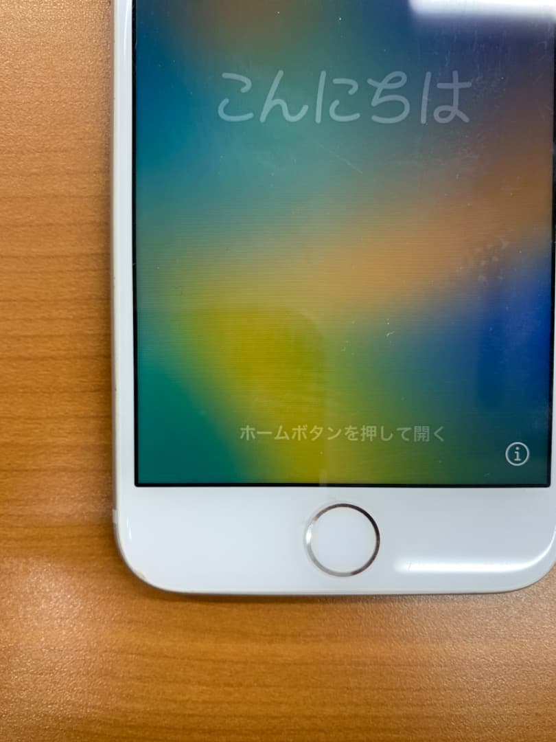 ゆ*ん様 動作確認済 iPhone 8 64GB ID M2120