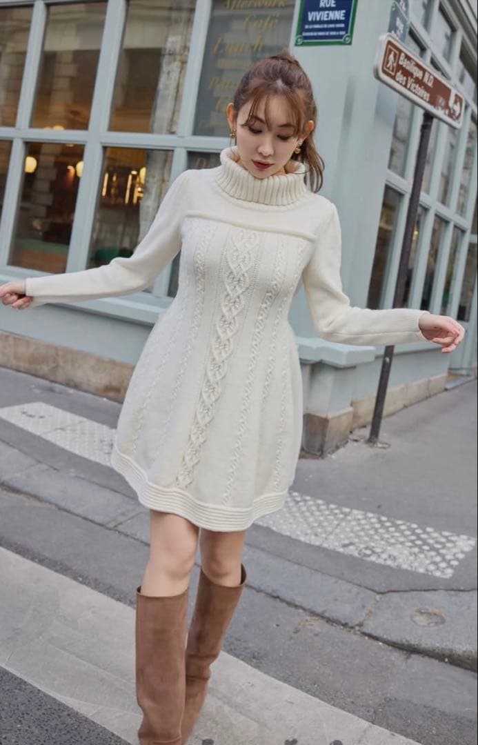 【新品タグ付き】herliptoケーブルニットドレス