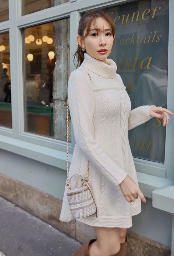 【新品タグ付き】herliptoケーブルニットドレス