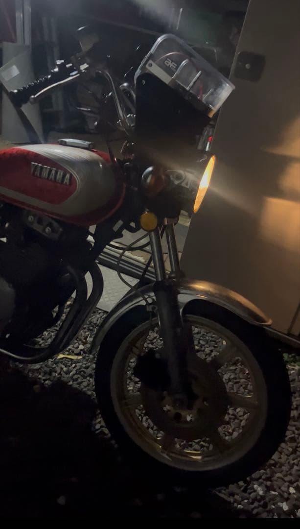 短風防 スクリーン曲げ加工済み 美品