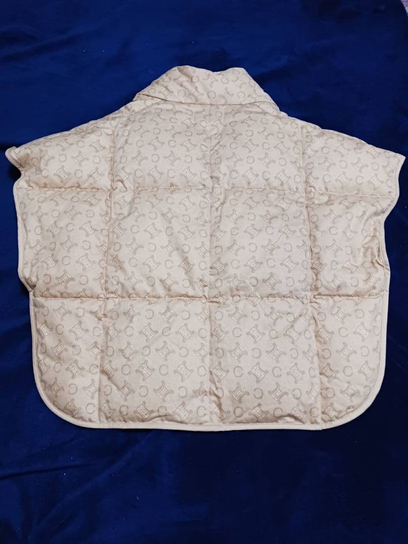 セリーヌ　羽毛肩掛け