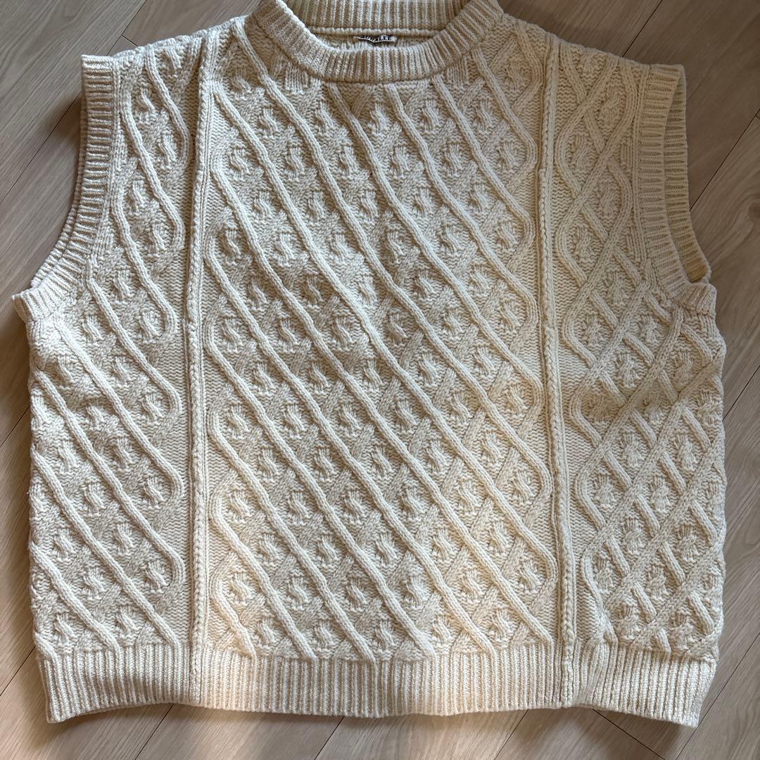 AURALEE アイボリー ケーブルニットベスト