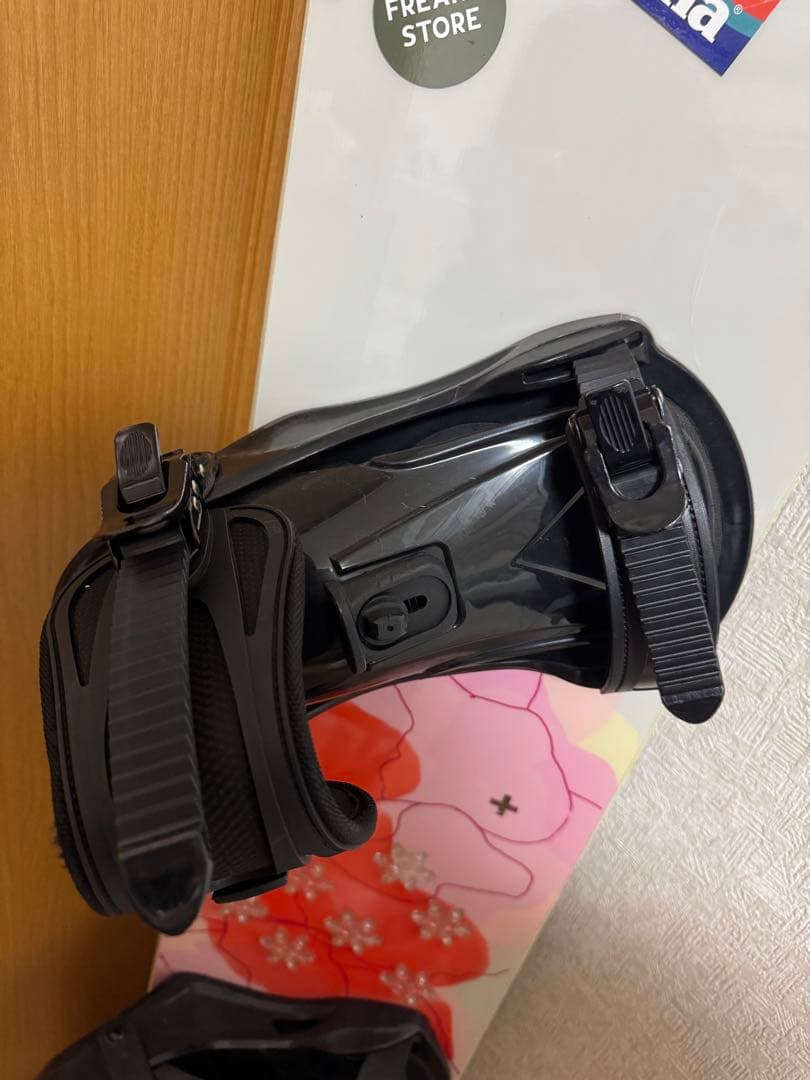 スノーボード　板　ビンディング　ステッカー無しもok