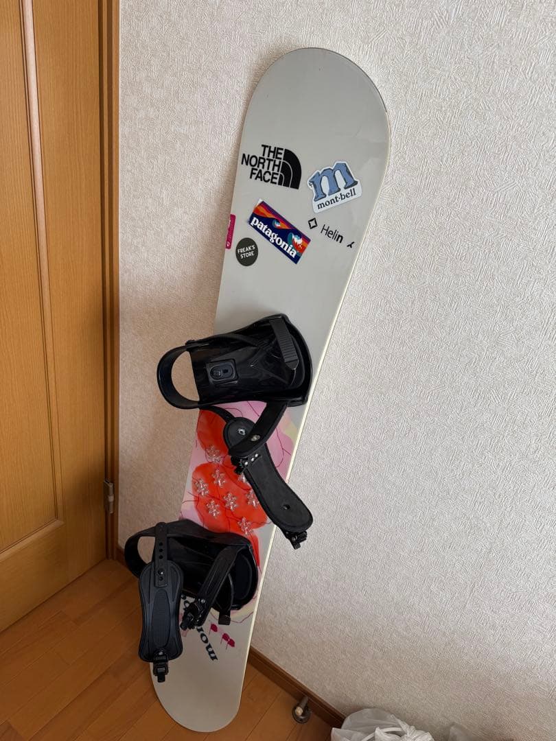 スノーボード　板　ビンディング　ステッカー無しもok