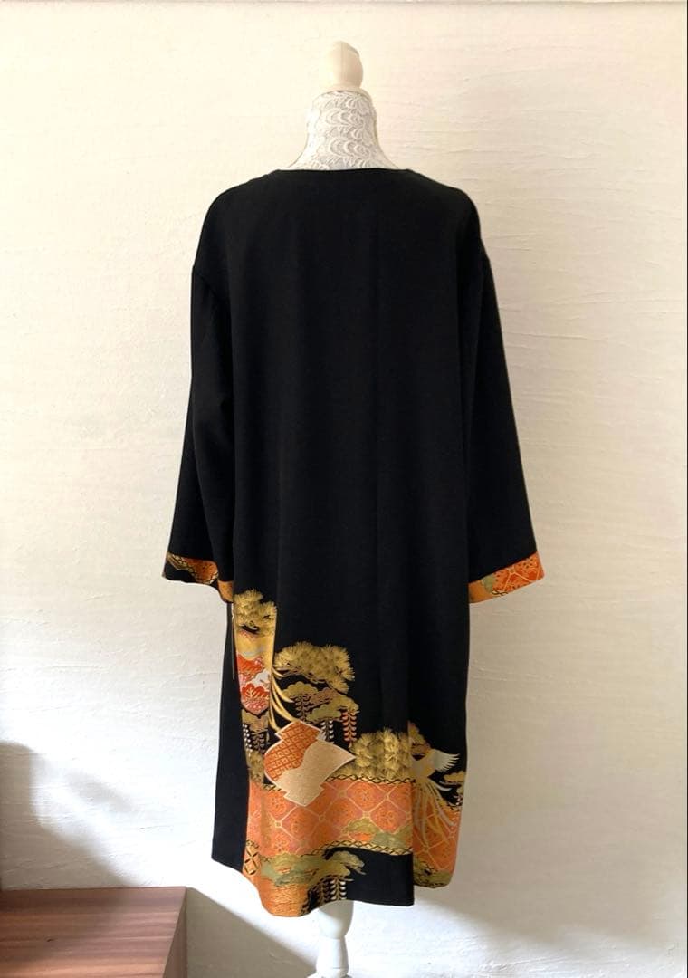 黒留袖リメイク　ノーカラーライトコート