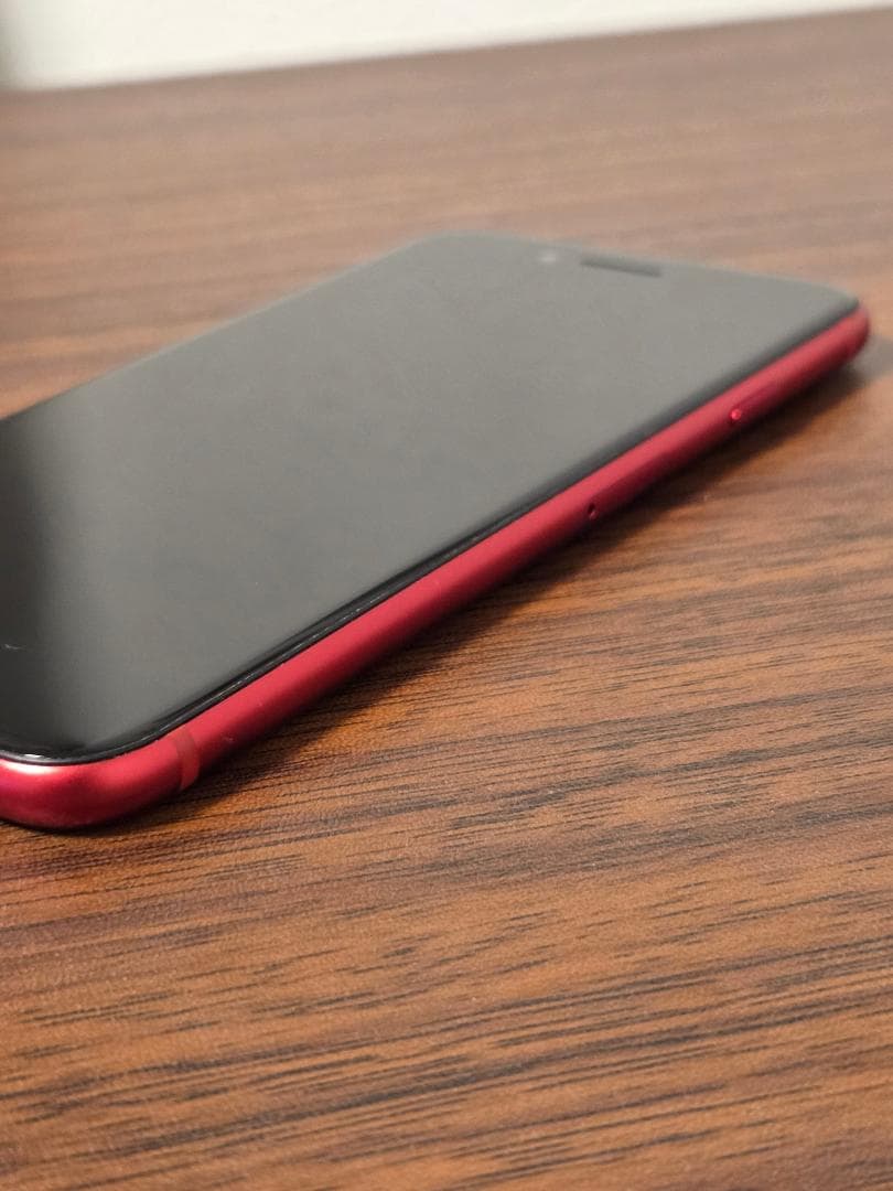 中古 iPhone SE （第２世代）64GB