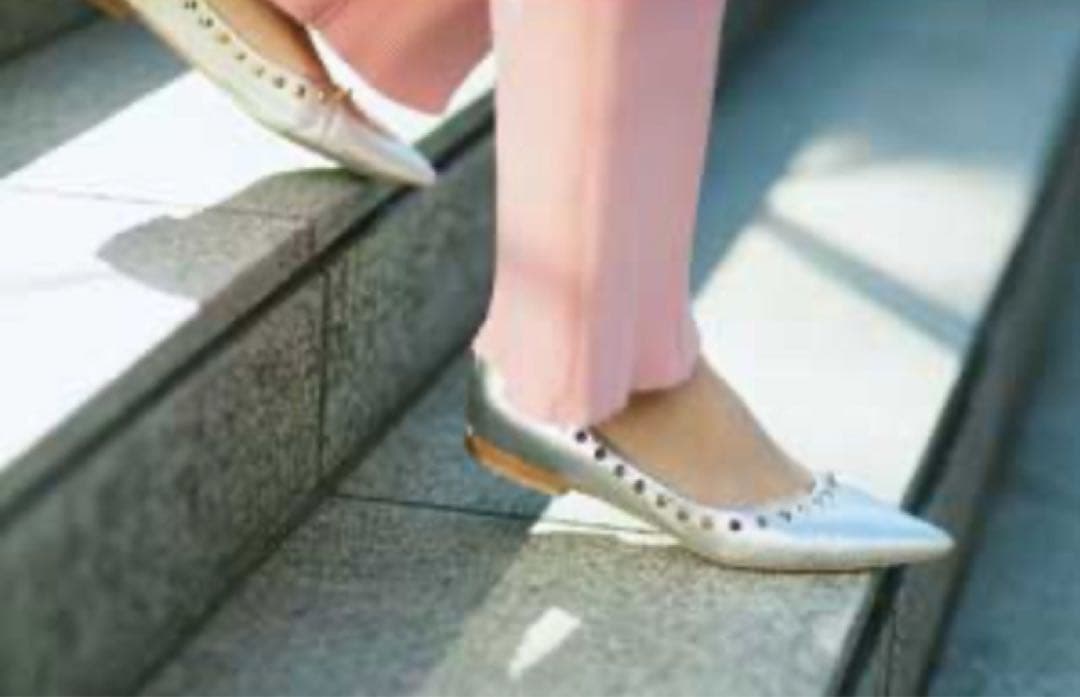 【ペリーコ】ANIMA スタッズパンプス フラットパンプス スタッズ シルバー