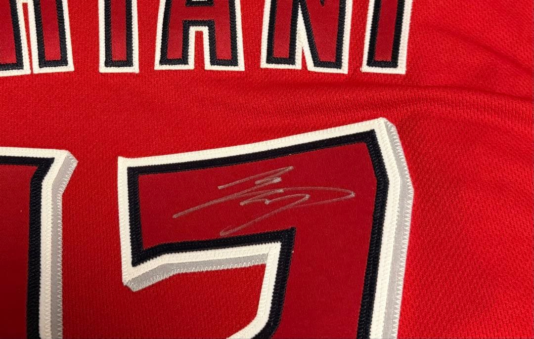 大谷翔平選手直筆サイン入りオーセンティックユニフォーム