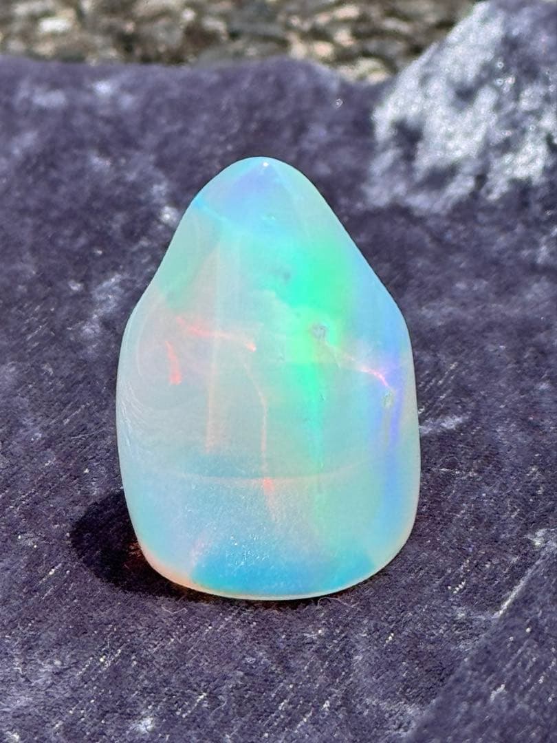 人工オパール　三線バチ　オーロラ模様