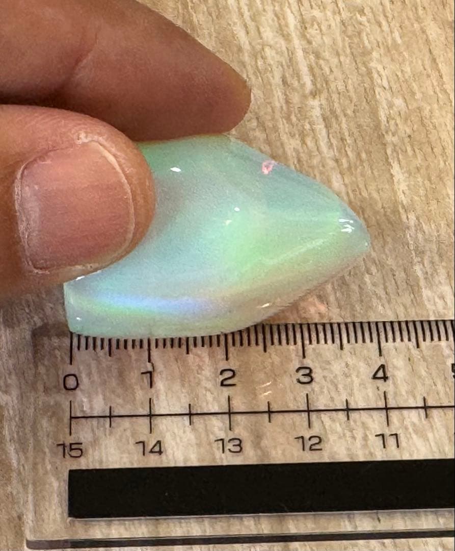 人工オパール　三線バチ　オーロラ模様