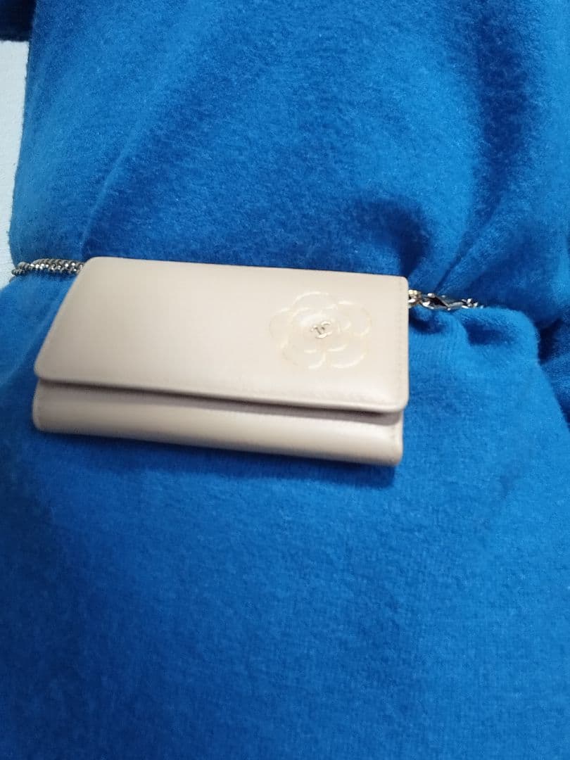 シャネルカメリア　キーケース　カード　斜め掛け