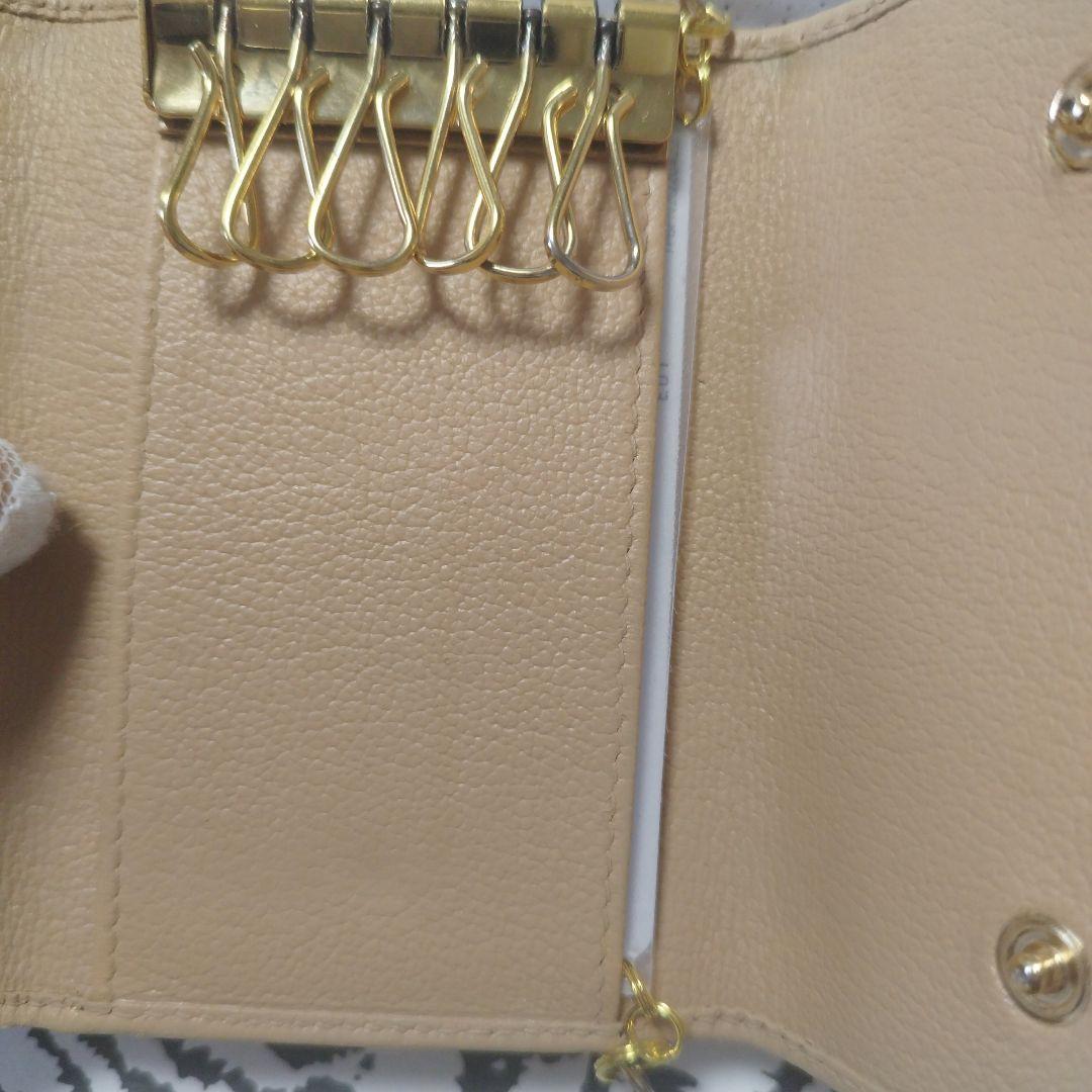 シャネルカメリア　キーケース　カード　斜め掛け