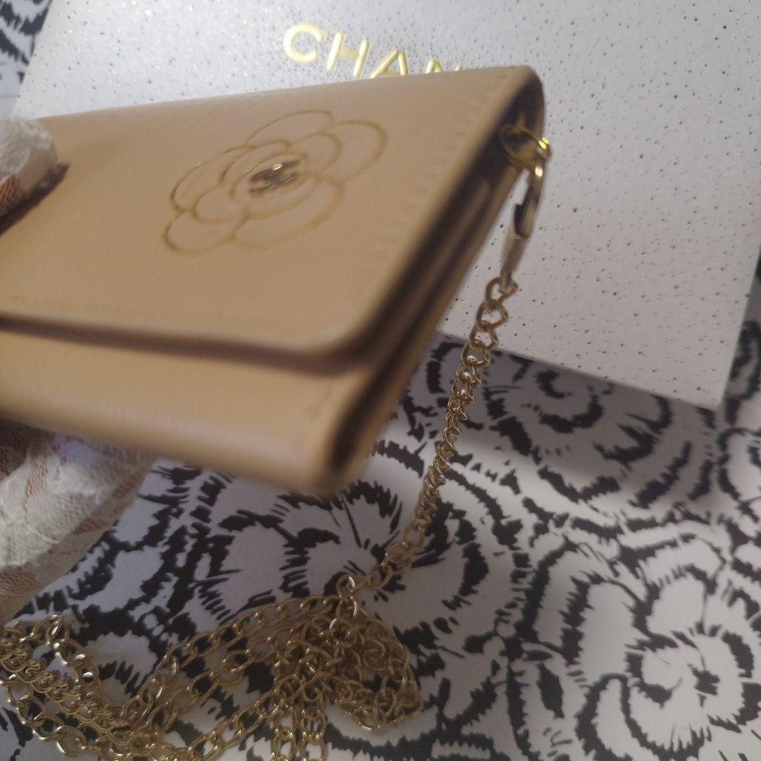 シャネルカメリア　キーケース　カード　斜め掛け