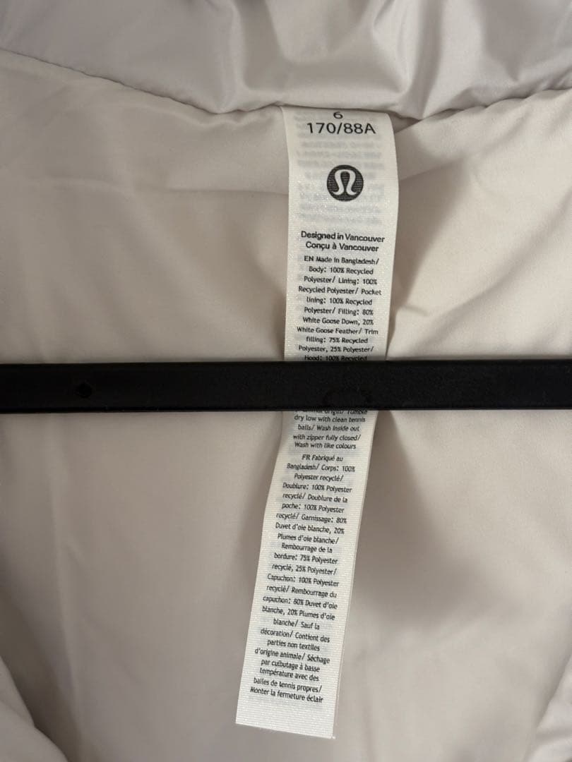 ★ 繭子 ★ lululemon Wunder Puff ダウンベスト