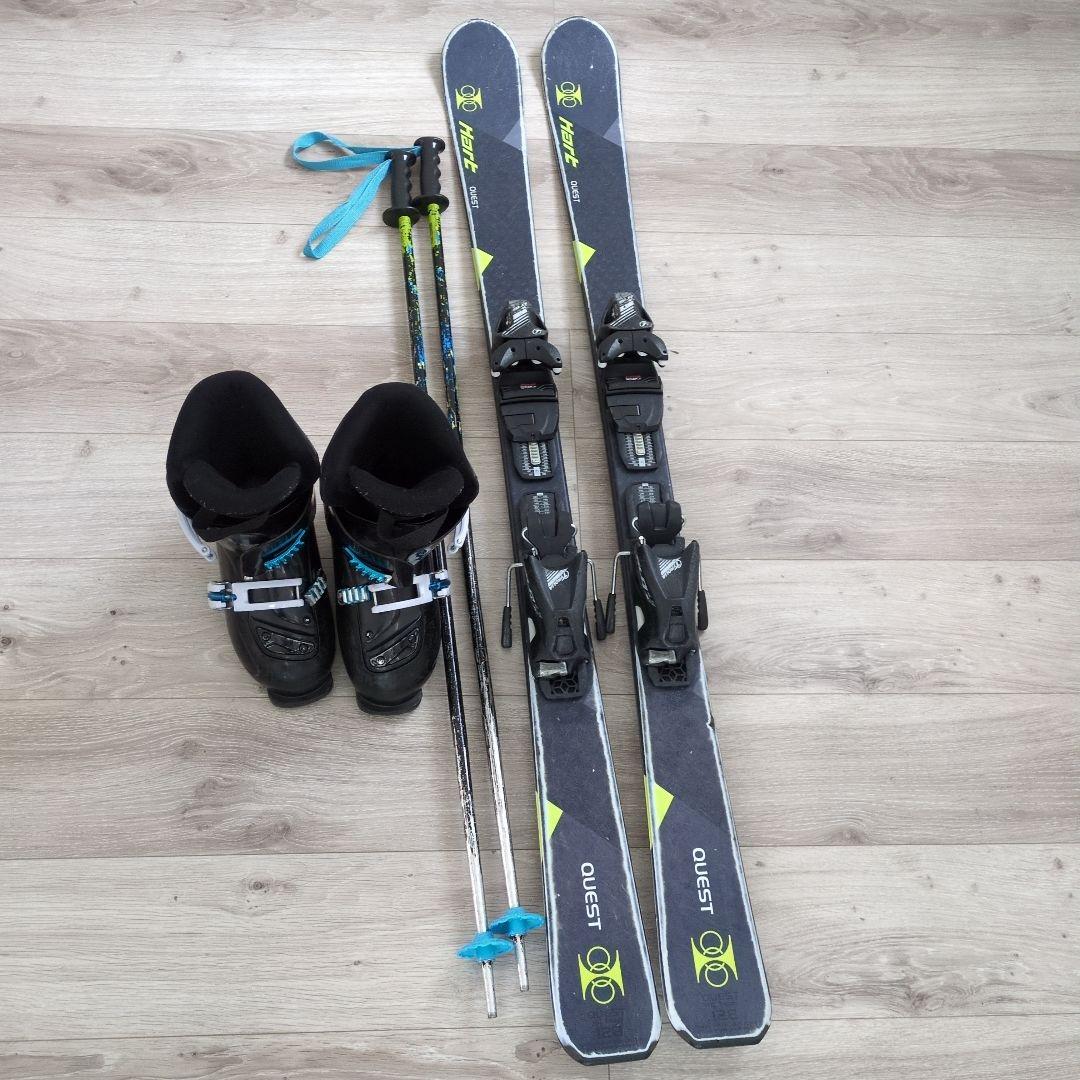 スキー靴　スキー板　ストック