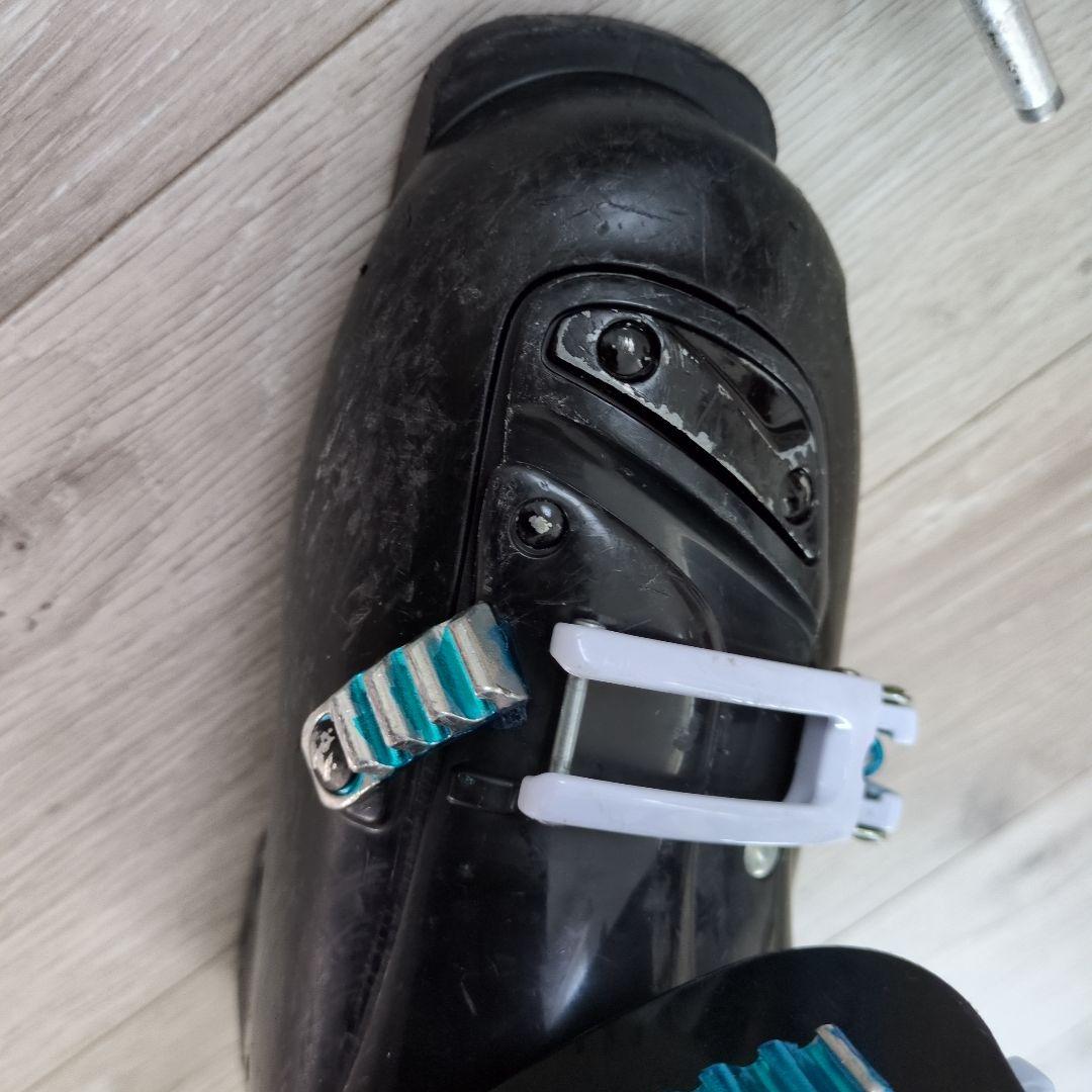 スキー靴　スキー板　ストック