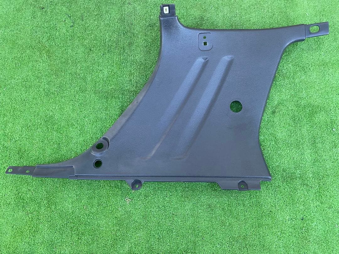 マツダ RX7 FC3S 後期　純正 右左リア ピラートリム