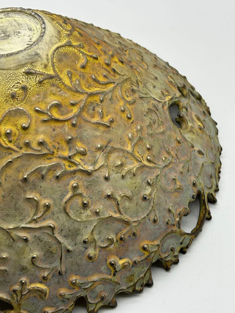 伊藤剛俊作　イッチン銀彩　蔦柄鉢