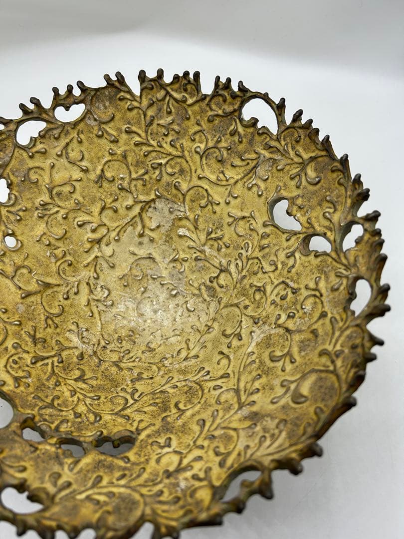 伊藤剛俊作　イッチン銀彩　蔦柄鉢