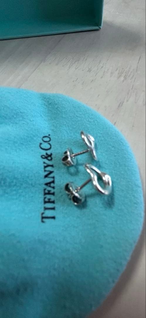 Tiffany & Co. ハート型ピアス