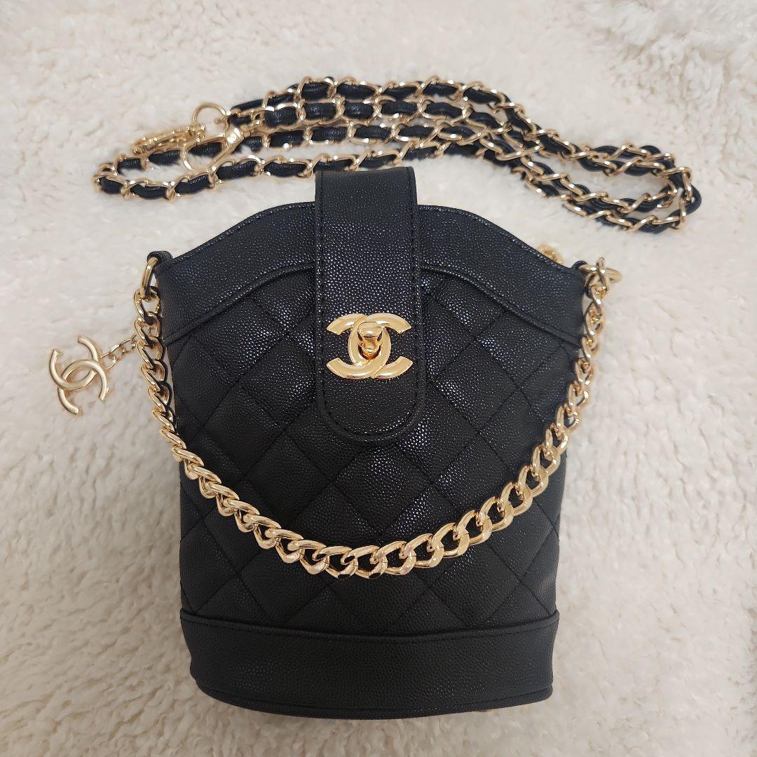 CHANEL　ノベルティ　ショルダーバッグ　シャネル