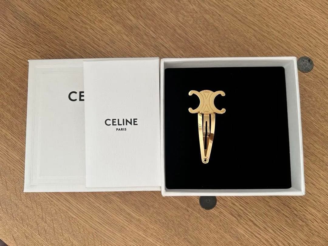 CELINE スナップ ヘアクリップ 一個売り　ゴールドフィニッシュ ブラス