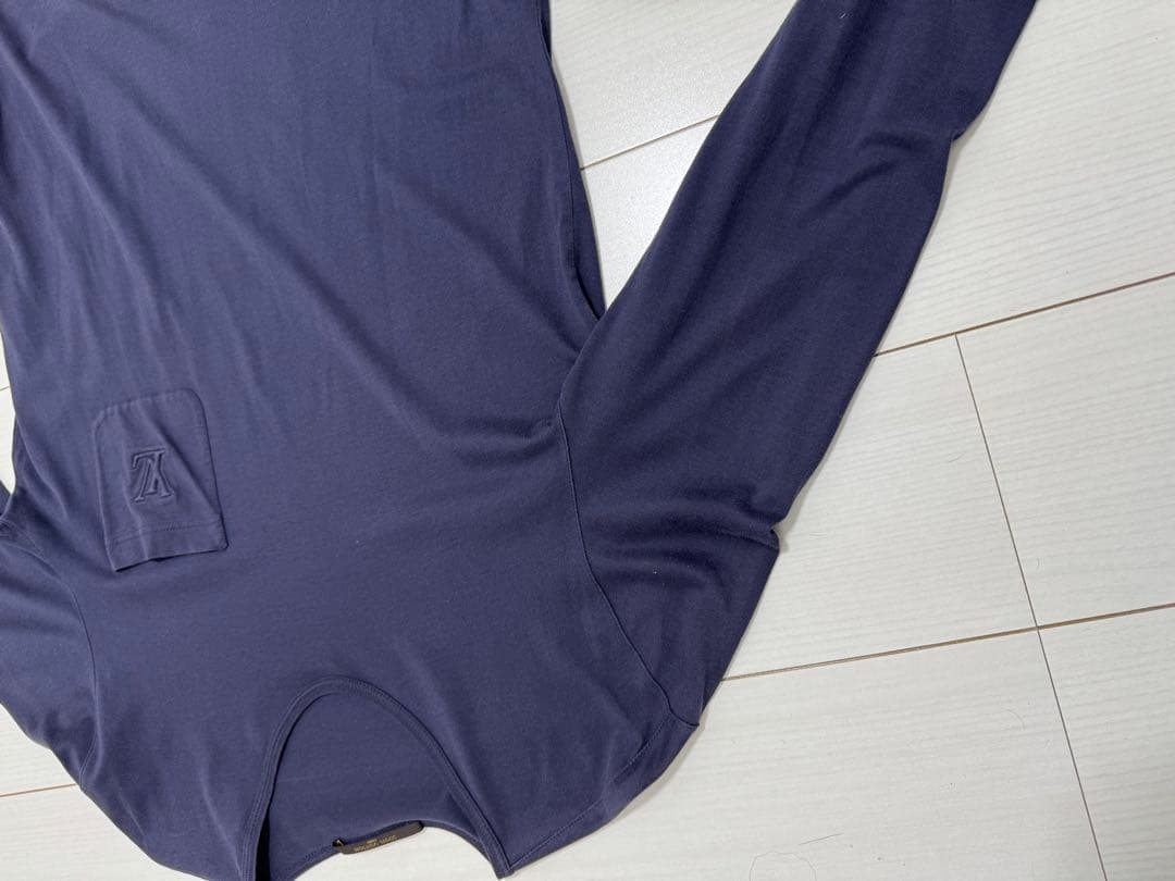 Louis Vuitton ロンT　M