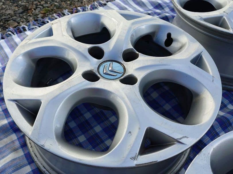 ②シトロエンC3 純正16インチホイール 2本/4本同時購入必須 ※説明必読