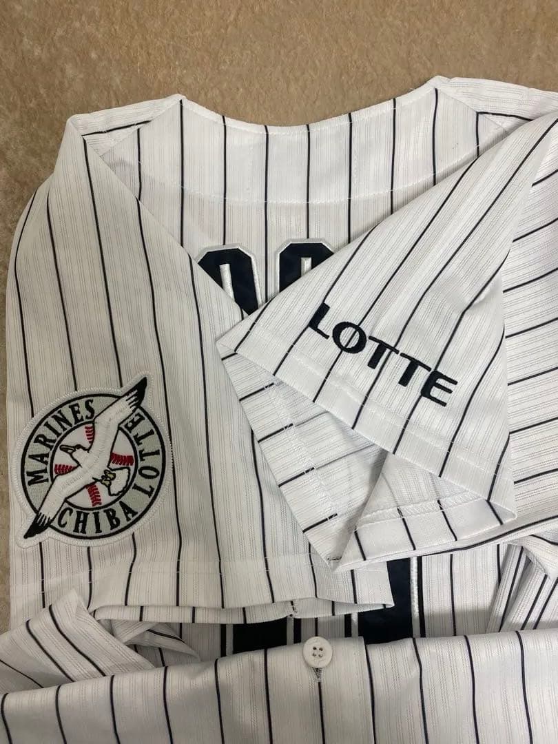 元千葉ロッテマリーンズ　荻野貴司選手　サイン入りユニフォーム　Lサイズ