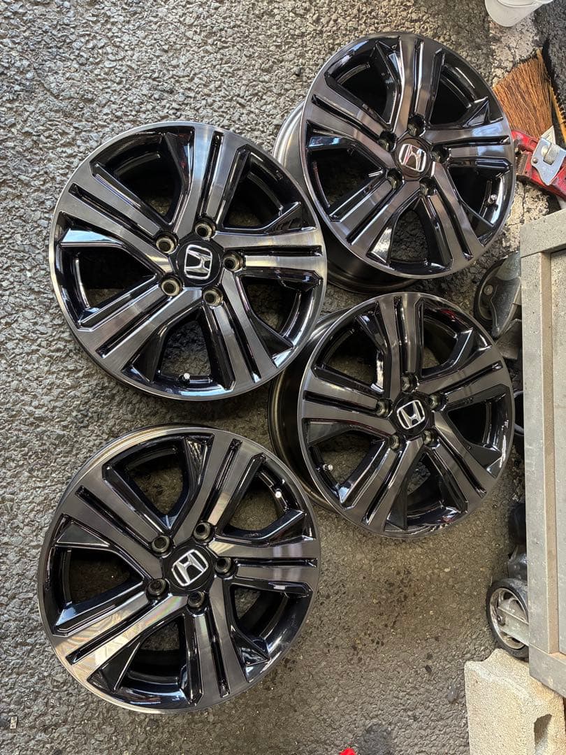 RP ステップワゴン　ブラックスタイル純正アルミホイール　16インチ6J +50