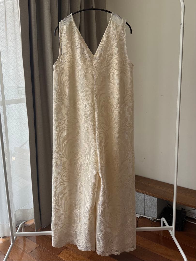 Ameri VINTAGE CHLOE V NECK ROMPERS アイボリー