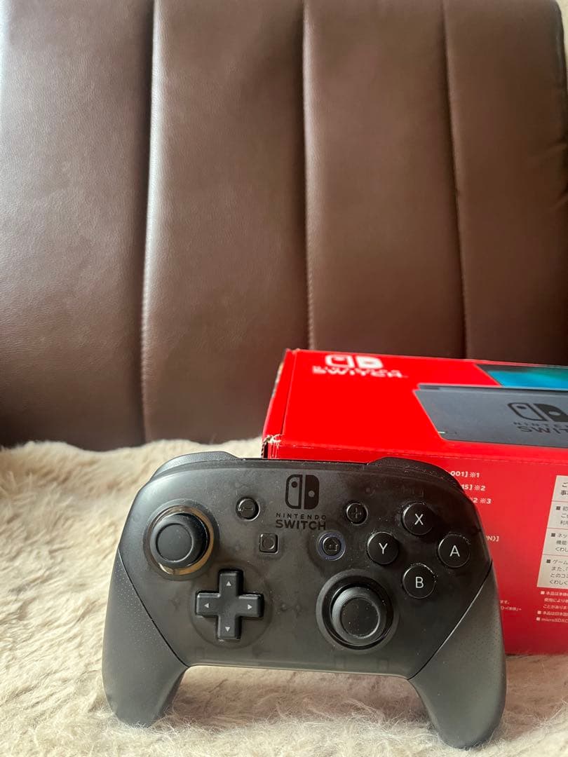 ニンテンドー　スイッチ　本体　プロコントローラー　セット