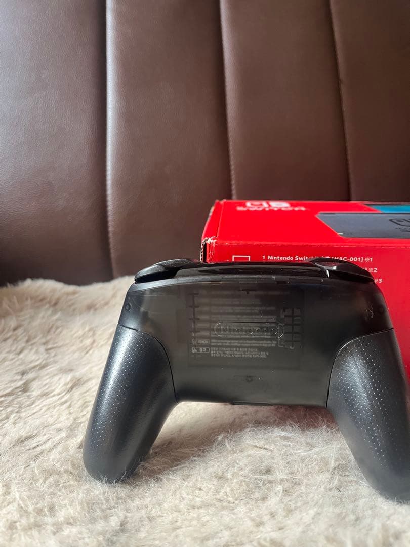 ニンテンドー　スイッチ　本体　プロコントローラー　セット