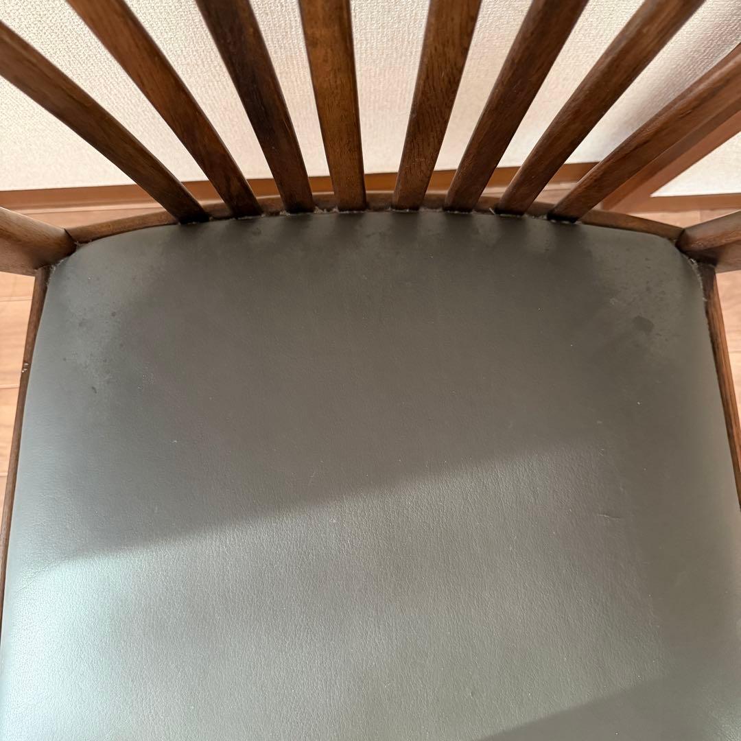 カリモク家具 アームチェア 木製フレーム レザー座面 ダイニングチェア