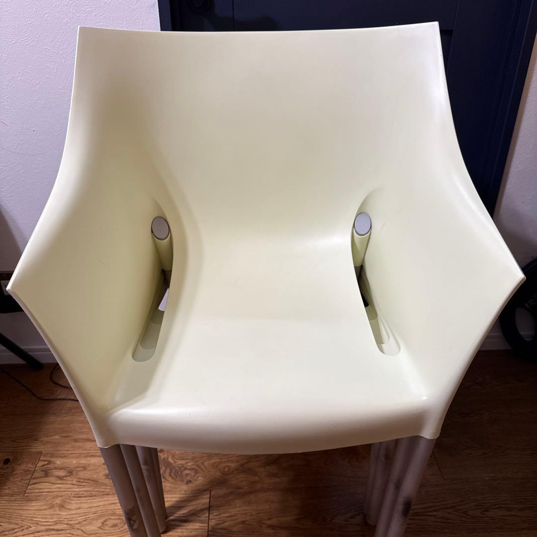 (大阪市中央区引き取り限定・4脚まとめ売り)Kartell | カルテル 椅子