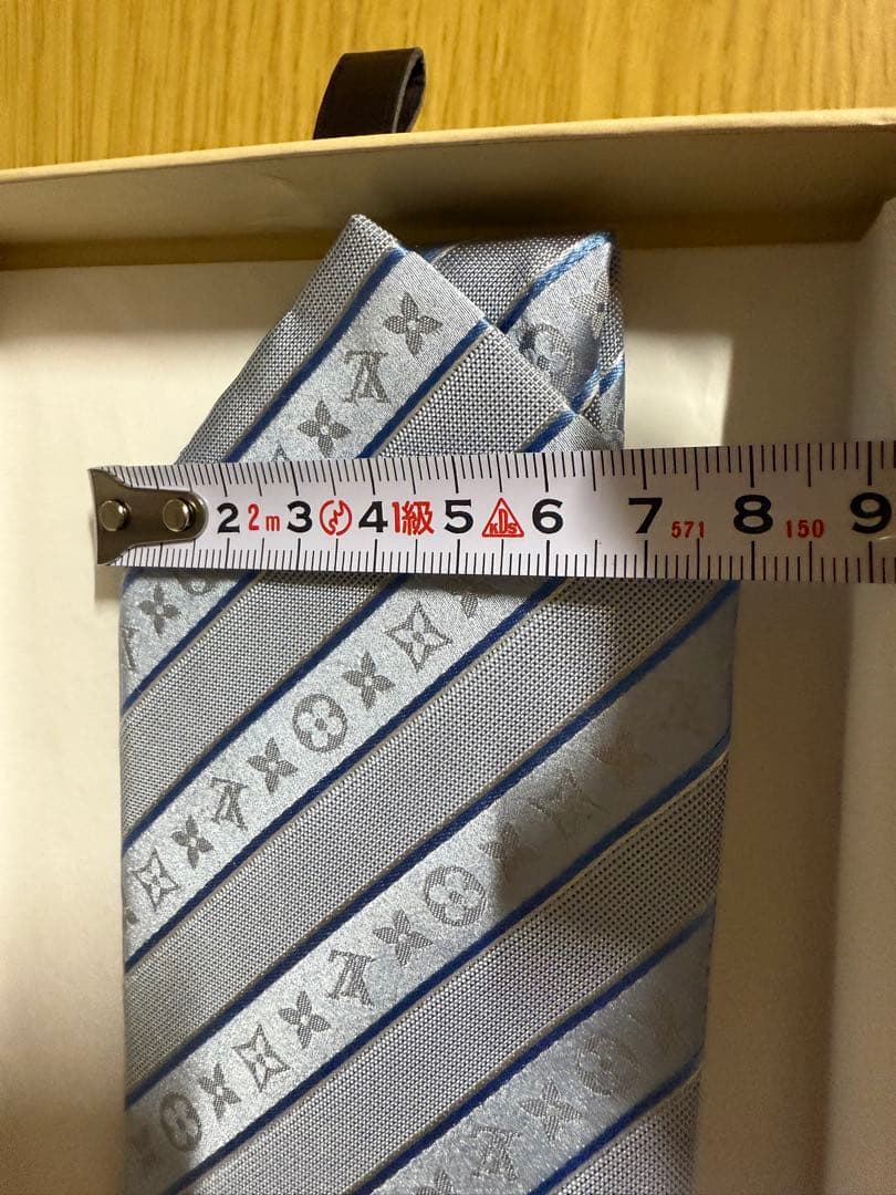 LOUIS VUITTON 水色 ストライプ ネクタイ