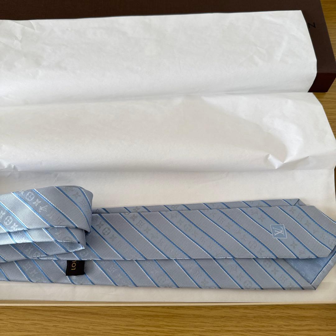 LOUIS VUITTON 水色 ストライプ ネクタイ