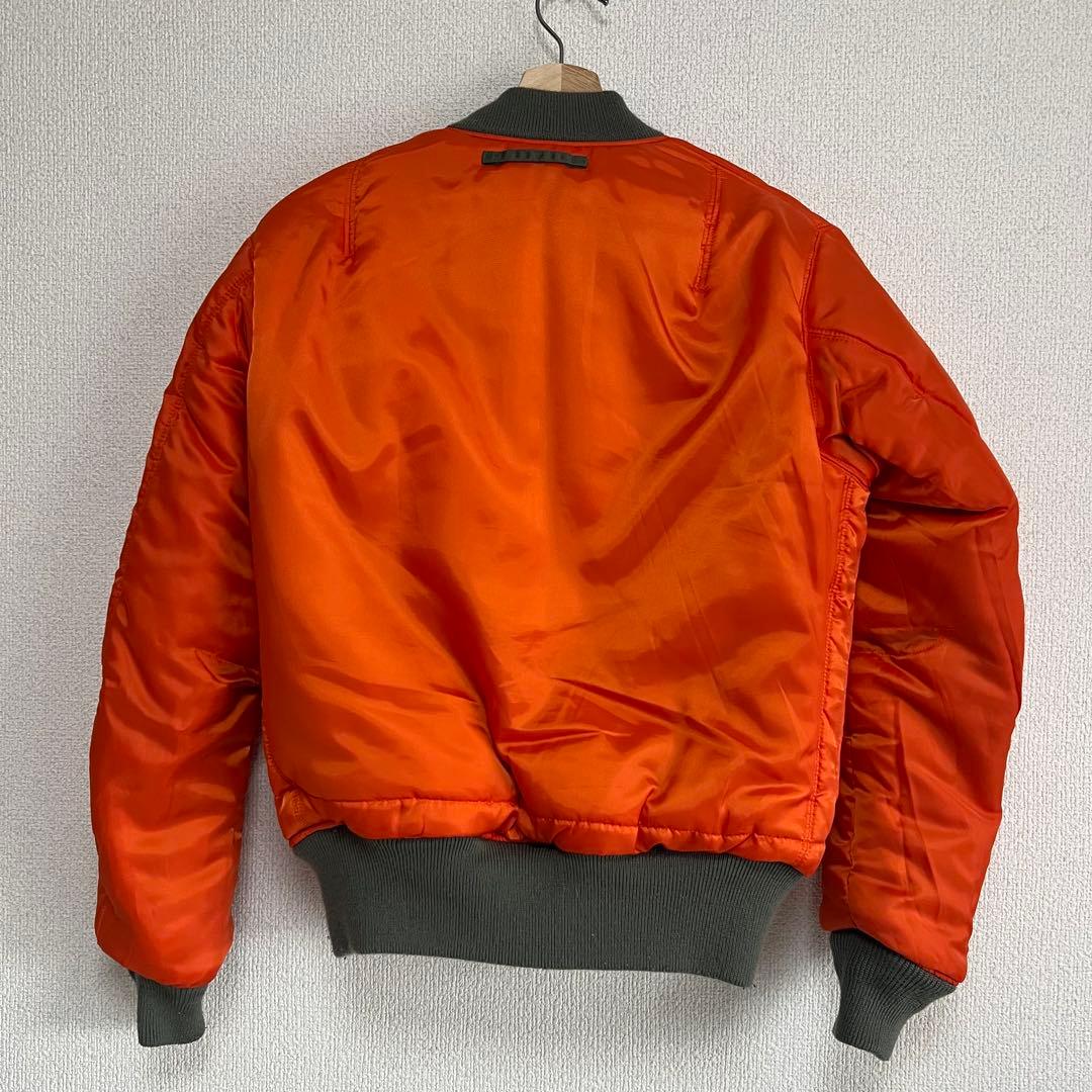 M*i様 AVIREX MA-1 フライトジャケット M カーキ 背面ロゴ バッ