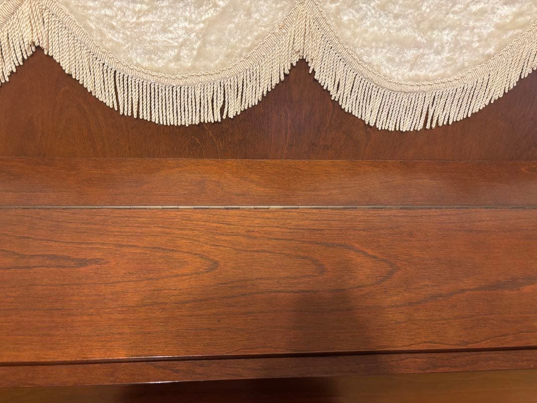 KAWAI カワイ　アップライトピアノ　木目調艶消し　CE-7N