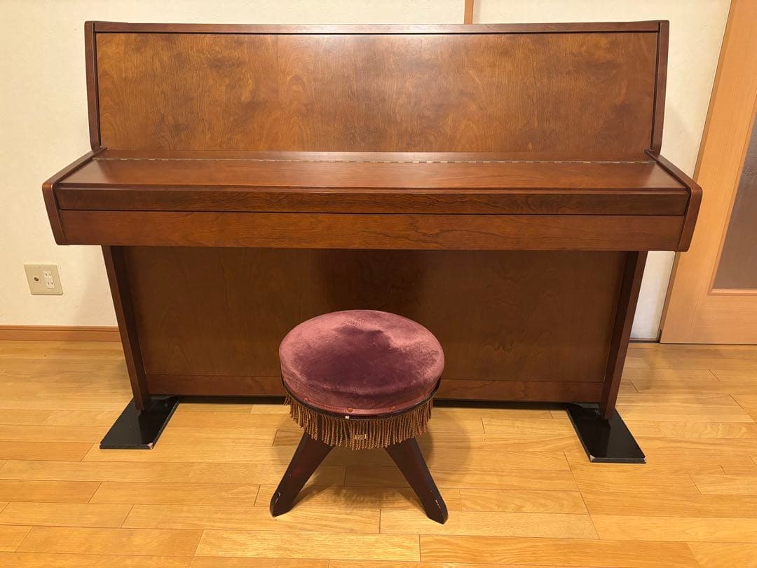 KAWAI カワイ　アップライトピアノ　木目調艶消し　CE-7N