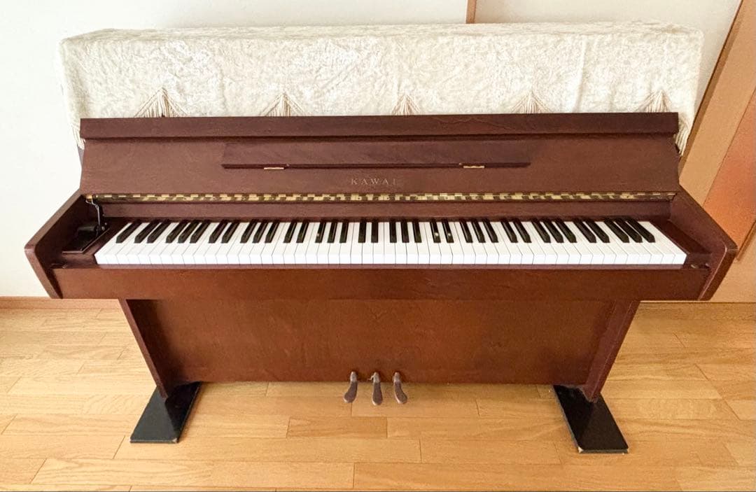 KAWAI カワイ　アップライトピアノ　木目調艶消し　CE-7N