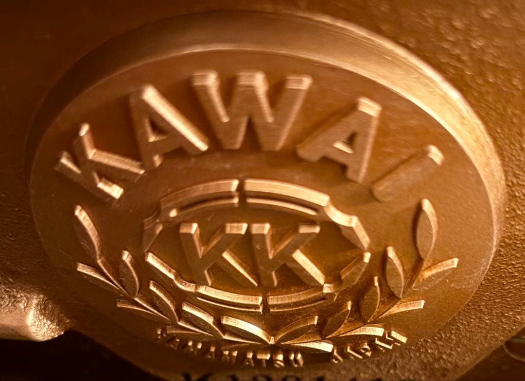 KAWAI カワイ　アップライトピアノ　木目調艶消し　CE-7N