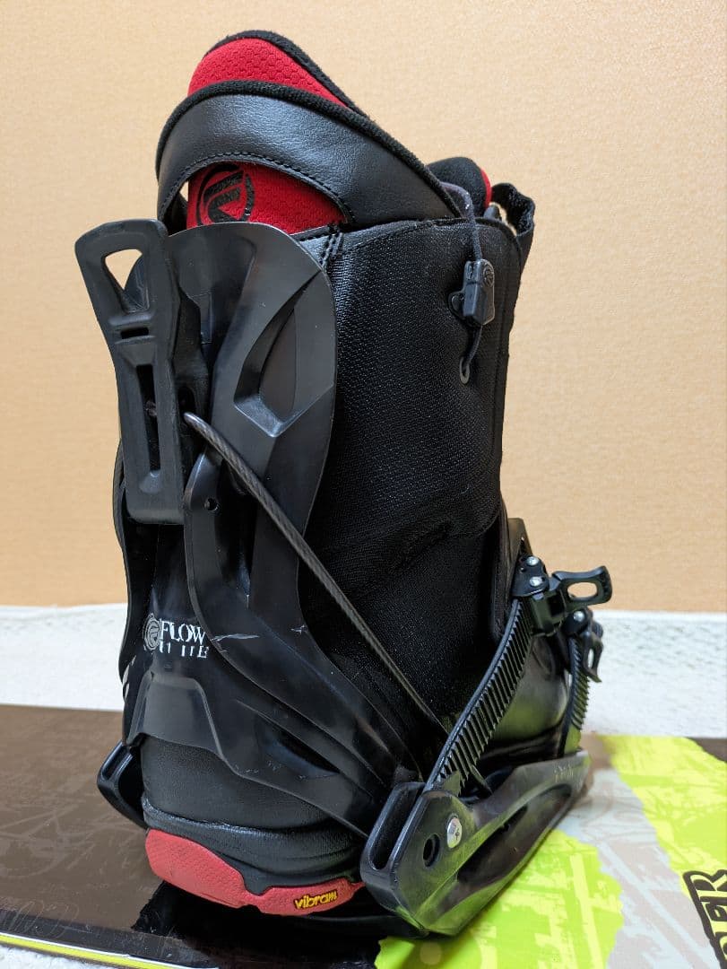 2点ともFLOWで相性良し！リアエントリーが便利な足回り2点セット！