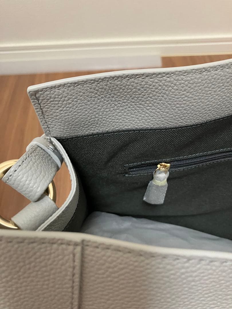 新品！COLE HAAN グレー ショルダーバッグ　　2WAY