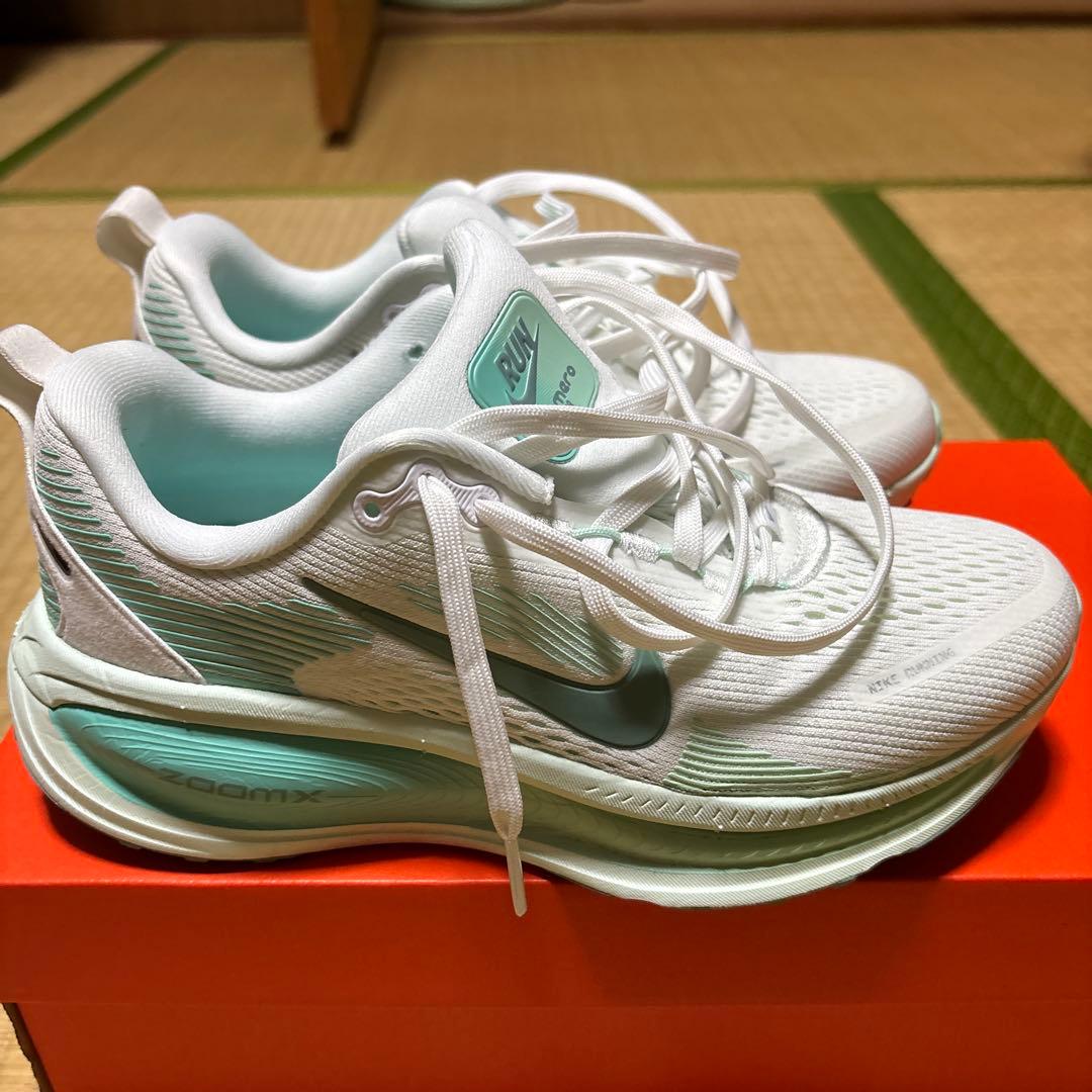 ナイキボメロ18