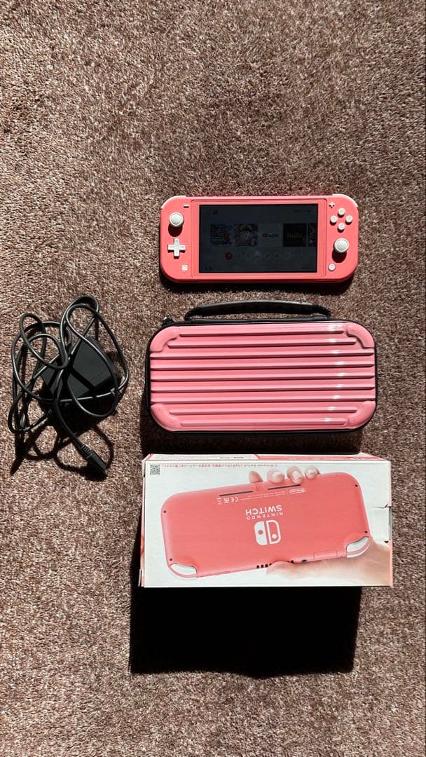 Nintendo Switch Nintendo SwitchLight(coralpink)