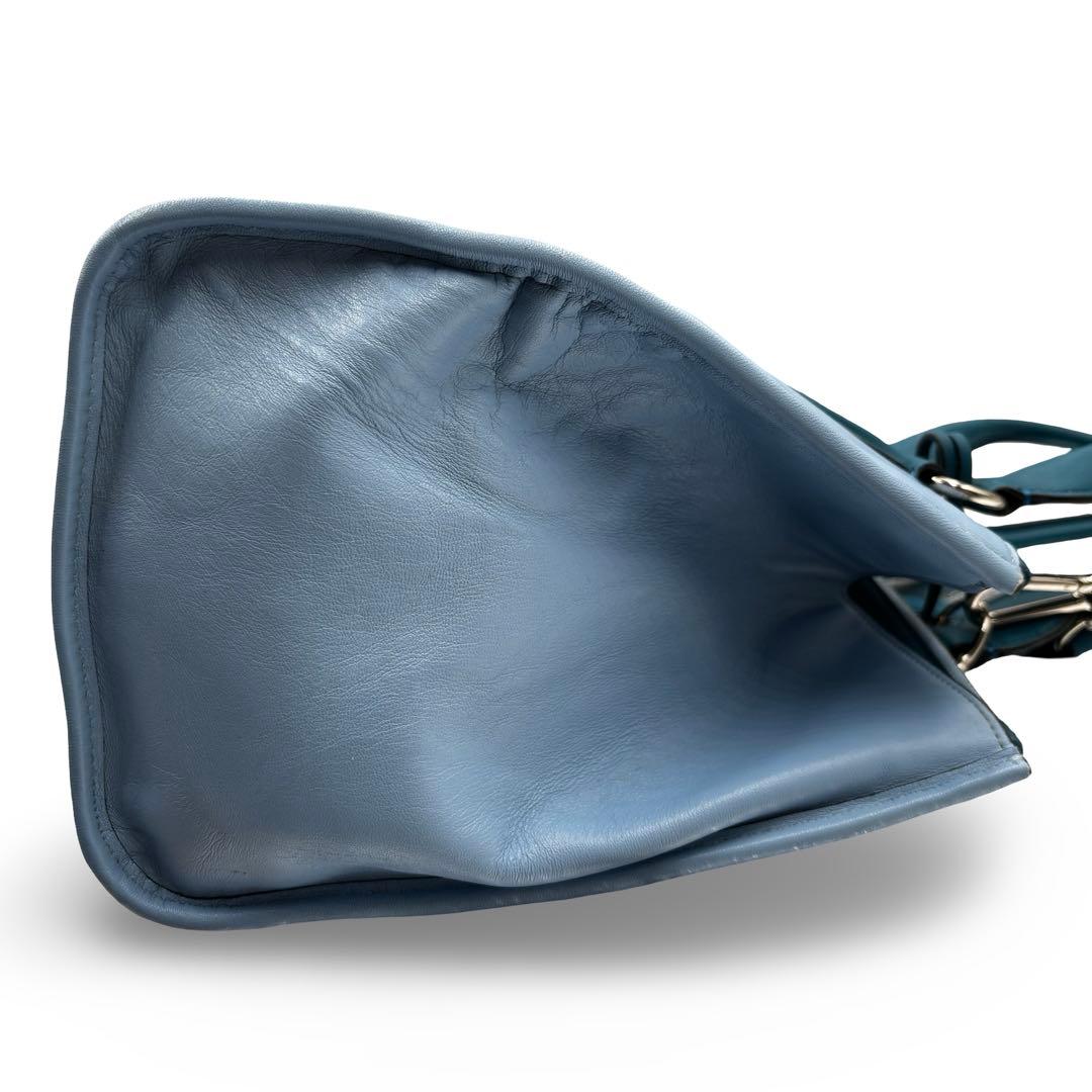 【良品】コーチ　2way ショルダーバッグ　トート　レザー　チャーム　ブルー馬車